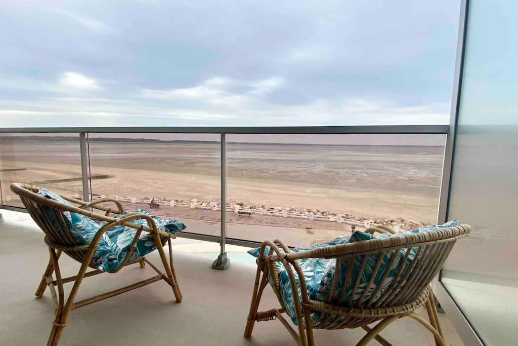 Studio Avec Balcon, Vue Panoramique Sur La Baie 르크로토이 외부 사진